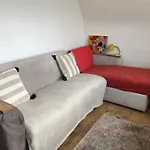 Sharing Flat